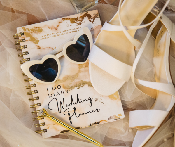 Wedding Planner Book & Diamond Pen