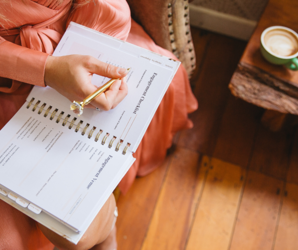 Wedding Planner Book & Diamond Pen - Image 9