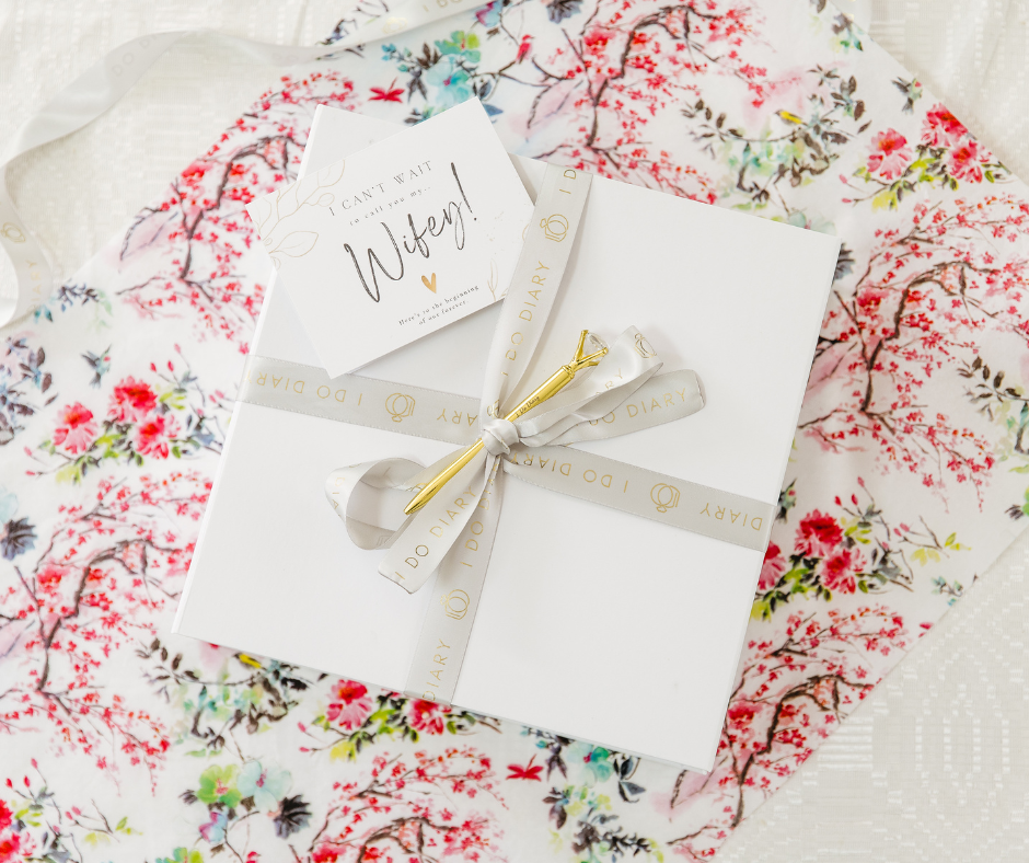 Wedding Planner & Candle Keepsake Box