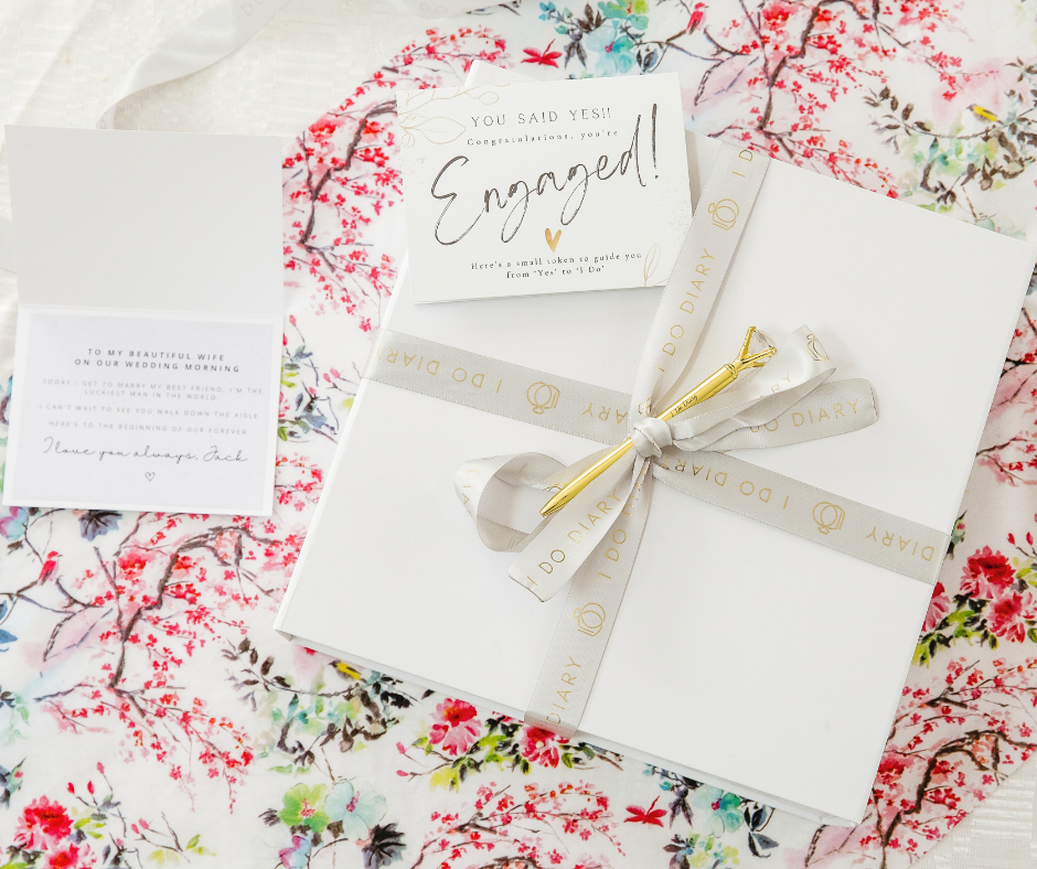 Wedding Planner & Candle Keepsake Box